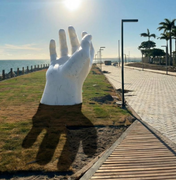 Prefeitura de Maceió anuncia escultura “A Mão de Deus” como novo cartão-postal da Orla do Porto