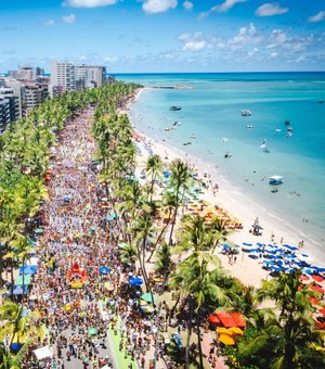 Saúde recomenda cuidados com a pele durante exposição ao sol no Carnaval