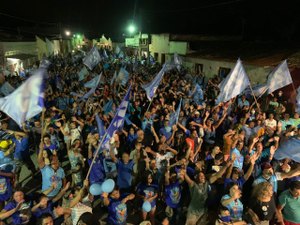 Chicão mostra força política e realiza maior evento político de Paulo Jacinto