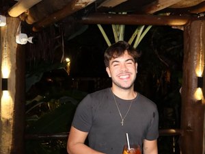 Álvaro vai brilhar na “Dança dos Famosos” e comemora convite com bom humor nas redes