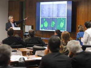 Pesquisadores questionam testes da fosfoetanolamina