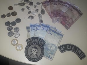 Quatro são presos e um apreendido com drogas em Capela