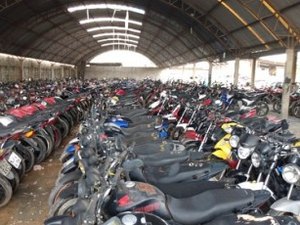 Detran/AL notifica proprietários de veículos aprendidos em Arapiraca sobre leilão