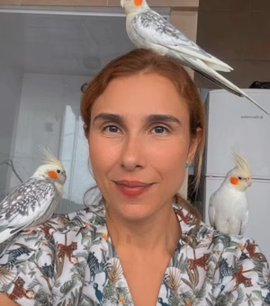 'Rainha das aves': veterinária viraliza como 'encantadora' de pets voadores