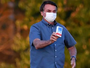 Bolsonaro diz que ele e ministros tomaram cloroquina e 'funcionou'