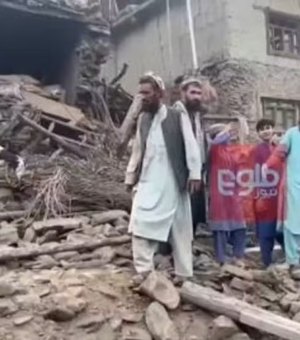 Terremoto de magnitude 6,0 atinge Afeganistão e deixa mais de 800 mortos