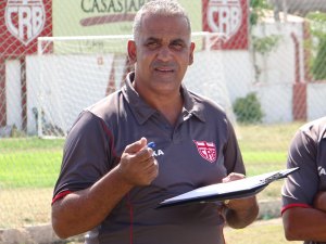 Após derrota, Ademir Fonseca pede demissão do CRB