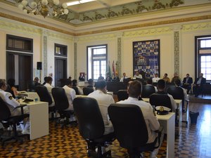 Dia do Marinheiro é lembrado com sessão solene no Legislativo municipal