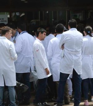 Nordeste quer usar médico brasileiro formado no exterior mesmo sem Revalida