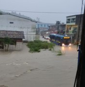 [Vídeo] Distrito Pindorama em Coruripe amanhece inundado após fortes chuvas