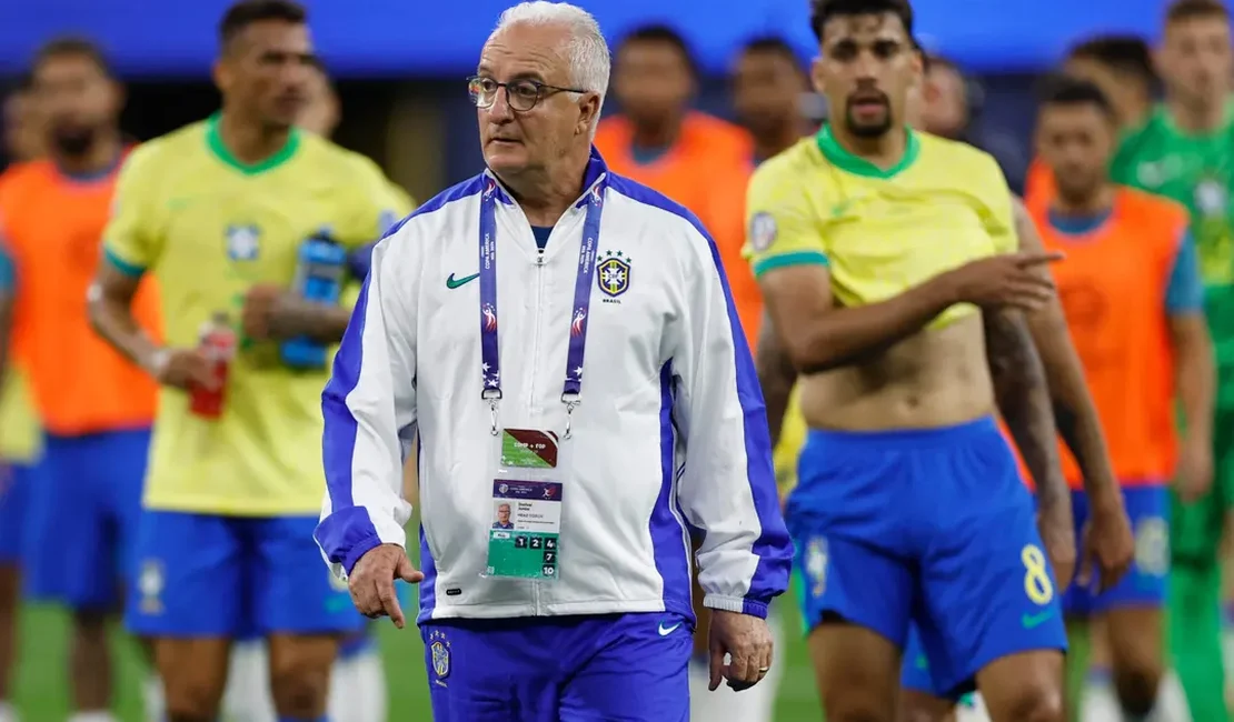 Dorival explica motivos para substituir Vini Jr em empate da Seleção: ‘Buscar soluções’