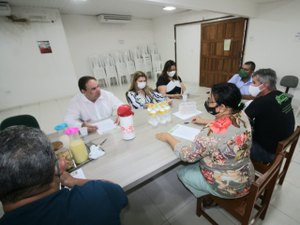 No Sinteal, Luciano Barbosa defende mais investimentos e diálogo com os trabalhadores da Educação