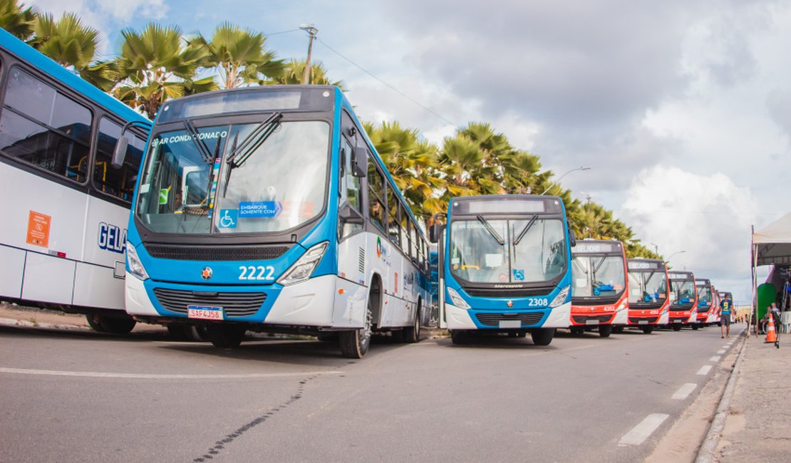 Moradores do Pontal da Barra passam a contar com nova linha de ônibus