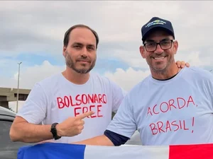 Carlos Bolsonaro reafirma apoio da família Bolsonaro a Leonardo Dias em Alagoas