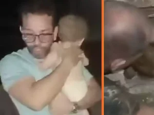 Bebê é resgatado com vida de escombros na Venezuela após terremoto