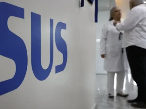 Saúde anuncia R$ 9,8 bi para adaptar SUS a mudanças climáticas