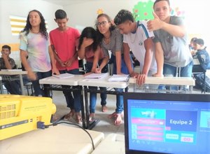Arapiraca amplia tecnologia educacional e coloca jovens como protagonistas do aprendizado