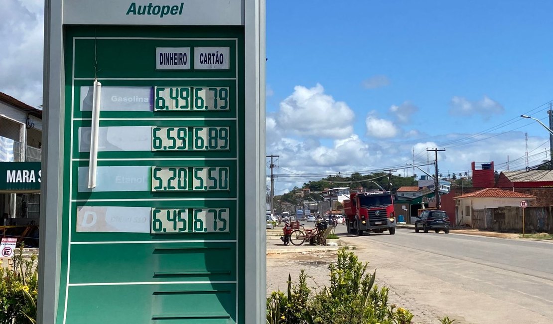 Preço do litro gasolina comum em Maragogi custa até R$ 6,79