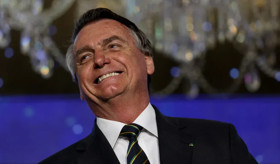 STF teria que ir contra precedente para mudança na Ficha Limpa não beneficiar Bolsonaro