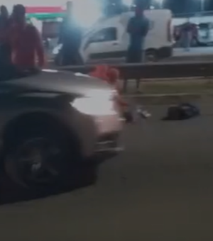Colisão entre moto e carro deixa vítima ferida na rodovia AL-220,  em Arapiraca