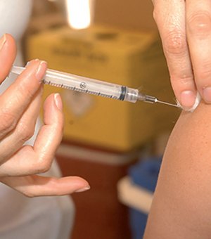 Sarampo: SMS intensifica vacinação com profissionais do Turismo