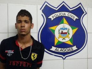 Acusado de tráfico de drogas é preso durante show