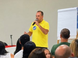 Em Arapiraca, Francisco Sales reafirma defesa do comércio e empregabilidade