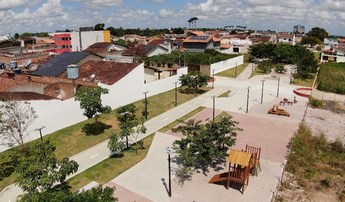 Obras de convívio urbano são alternativa para quem fica em Arapiraca no carnaval