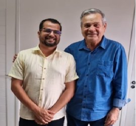 Vereador tenta 'salvação' buscando apoio do 'desconhecido' Ronaldo Lessa, em Olho D'Água das Flores