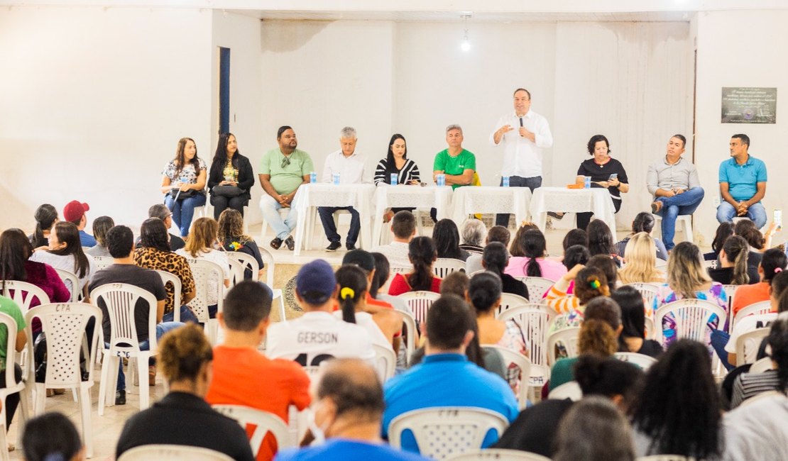 Agentes comunitários se reúnem para debater remapeamento do PSF em Arapiraca