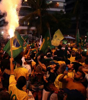 Estudos apontam que 90% dos eleitores de Bolsonaro acreditaram em fake news