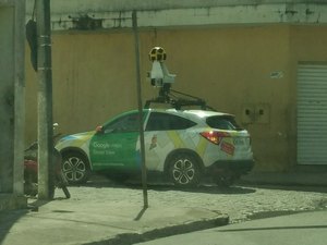 [Vídeo] Carro com câmeras do Google Street View circula pelas ruas de Arapiraca