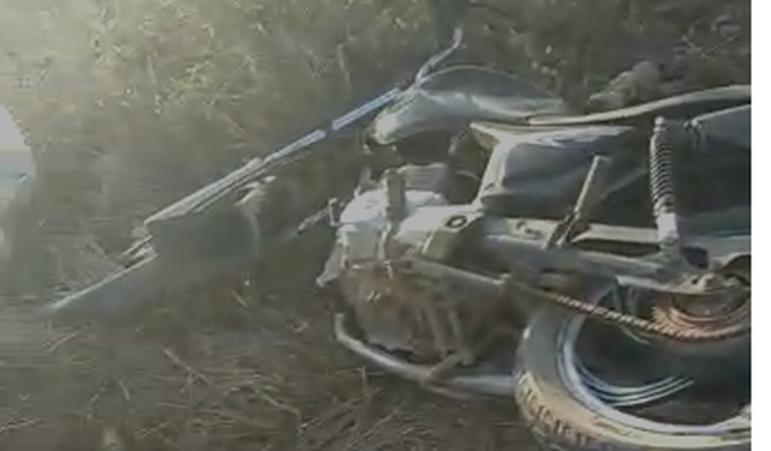 [Vídeo] Motociclista fica ferida após colidir contra veículo no Agreste