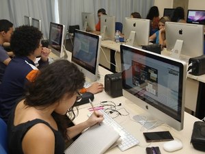 Mesmo após redução do Fies, duas de cada dez vagas não são ocupadas