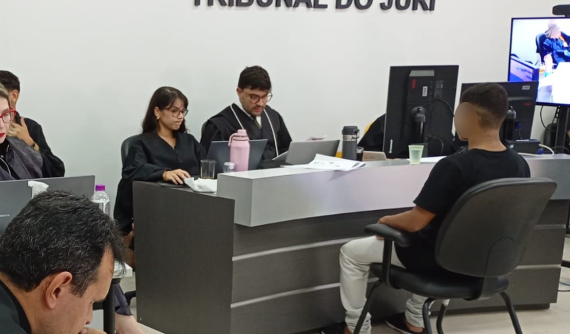 Acusado de matar Ana Clara nega crime e entra em contradição durante julgamento