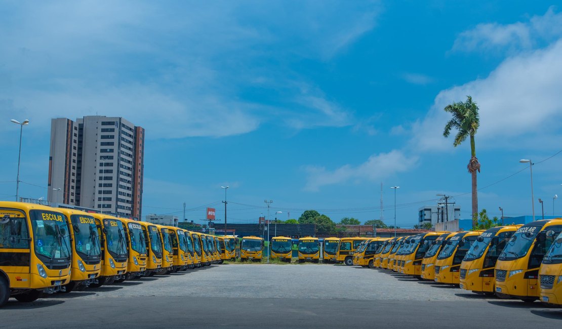 Arapiraca é uma das cidades beneficiadas com reforço na frota de ônibus escolares