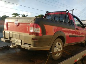 Homem suspeito de assaltar posto de combustível é preso com veículo roubado