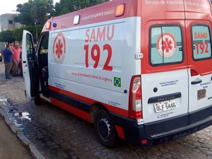 Colisão entre carro e motocicleta deixa uma pessoa ferida em Arapiraca 