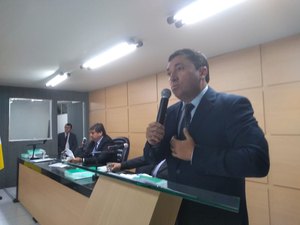 Por decisão do TJ, Rogério Nezinho é o novo presidente da Câmara Municipal de Arapiraca