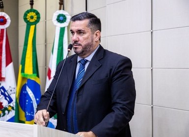 Leonardo Dias destaca necessidade de políticas públicas no enfrentamento à mendicância infantil