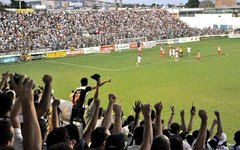 Torcida do ASA no Coaracy da Mata Fonseca