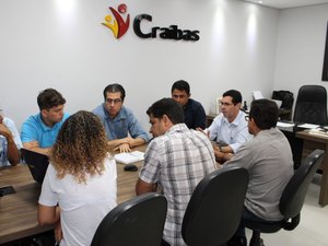 Prefeito de Craíbas e gerente da casal se reúnem para solucionar falta de água