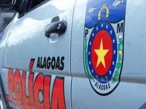 Polícia prende jovem por porte ilegal de arma de fogo, em Arapiraca