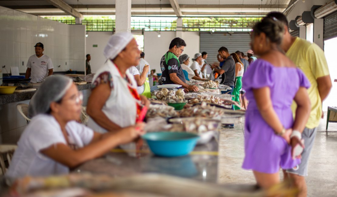 Centro pesqueiro amplia horário de funcionamento