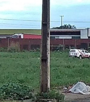 Corpo é encontrado por trás de posto de combustíveis em São Miguel dos Campos