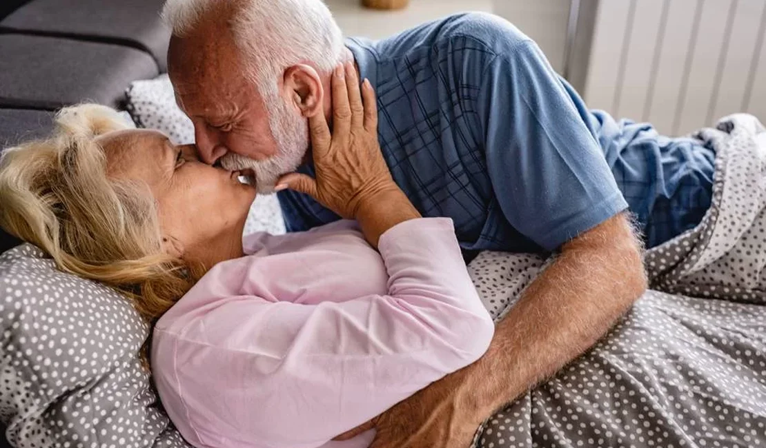 Sexo pode aumentar saúde do cérebro de idosos, dizem cientistas