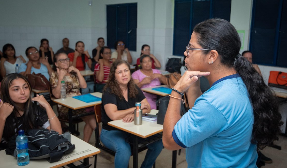 Secretaria de Estado da Educação abre inscrições para curso gratuito de Libras