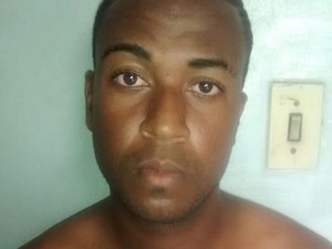 Jovem é preso por tráfico em Penedo