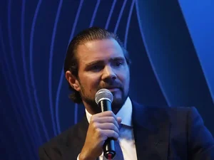 Justiça mantém prisão de Vorcaro e cunhado em audiência de custódia