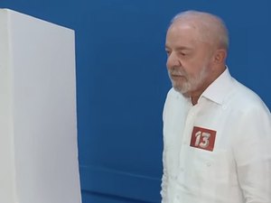 Lula vota na Grande SP e fala em ‘cumprir papel por causa do povo brasileiro’